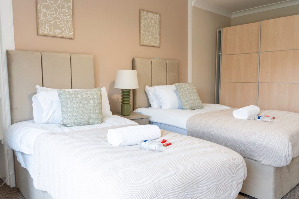 Book flexible 1 month rentals in Paisley instantly via WhatsApp