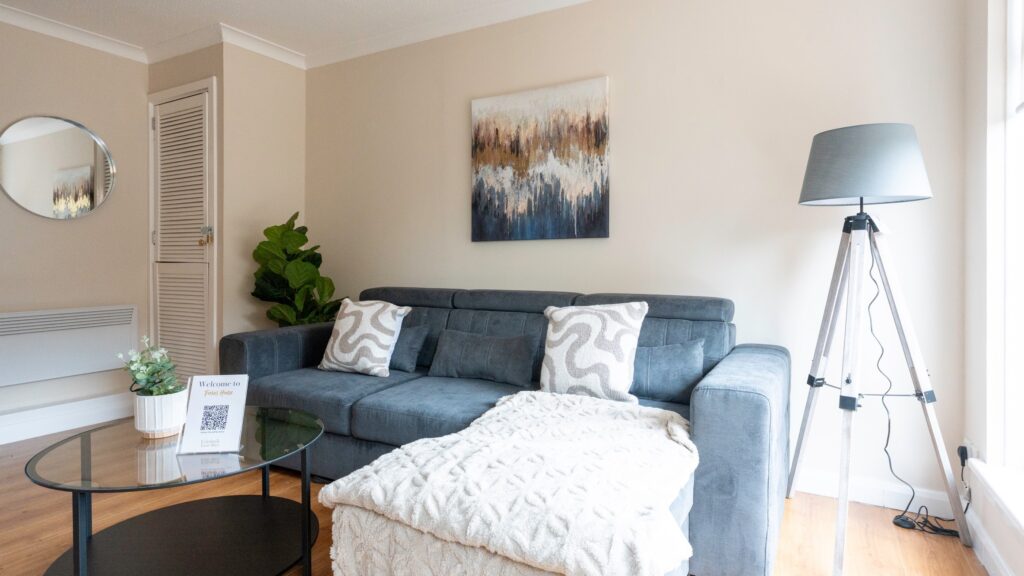 Flexible 1 month rentals in Airdrie with dedicated workspace